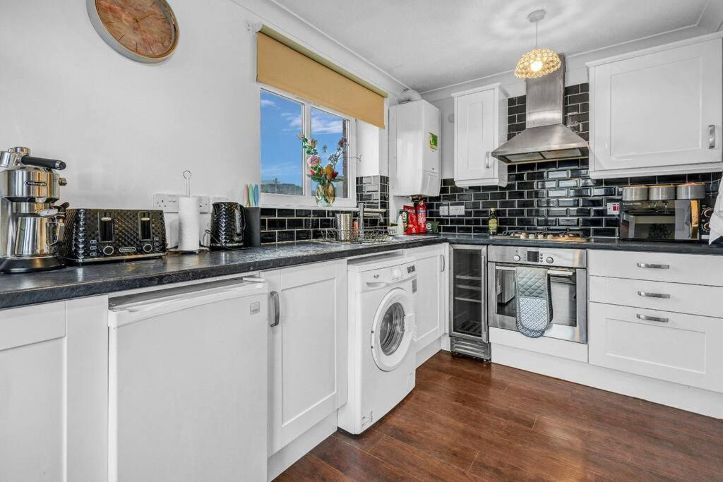 2 Bedroom Apartment On South Beach Road, Ayr Eksteriør bilde